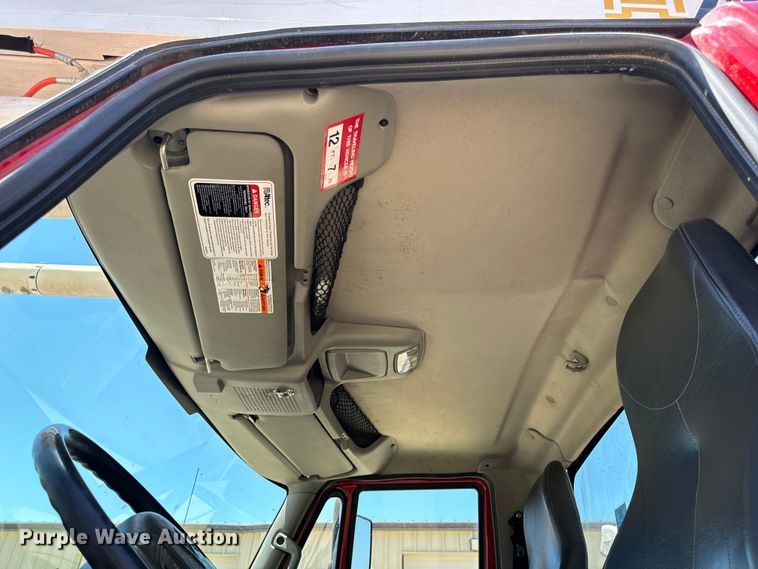 image for item OF9727 2013 International  WorkStar 7400 bucket truck