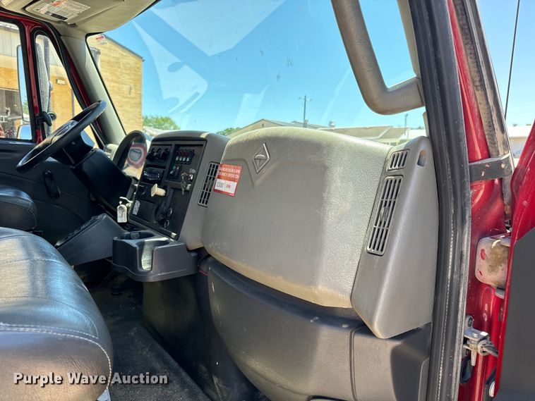 image for item OF9727 2013 International  WorkStar 7400 bucket truck