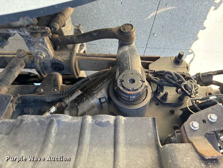 image for item OF9727 2013 International  WorkStar 7400 bucket truck