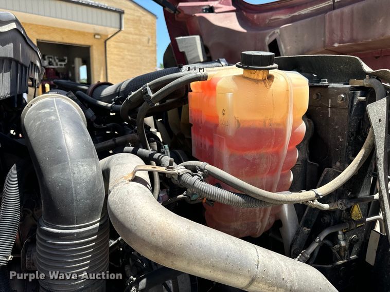 image for item OF9727 2013 International  WorkStar 7400 bucket truck