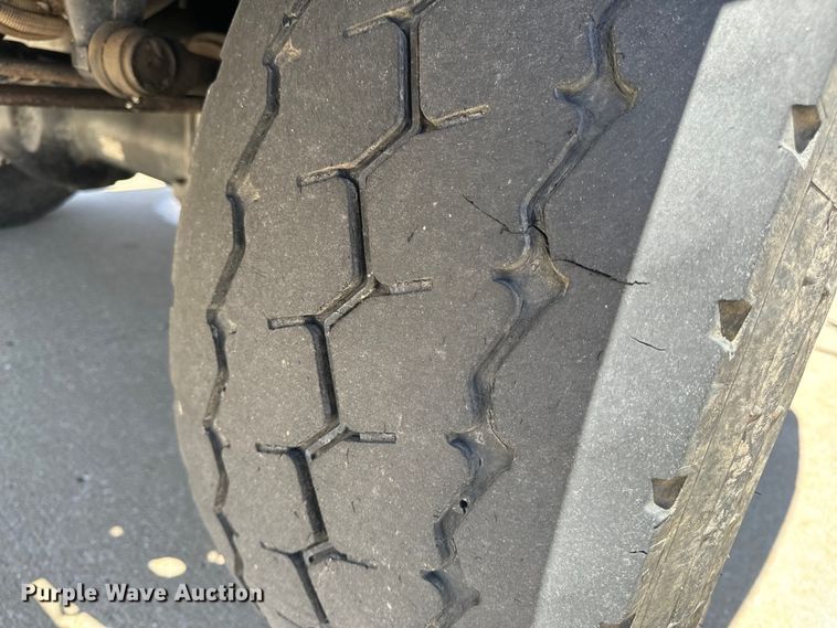 image for item OF9727 2013 International  WorkStar 7400 bucket truck