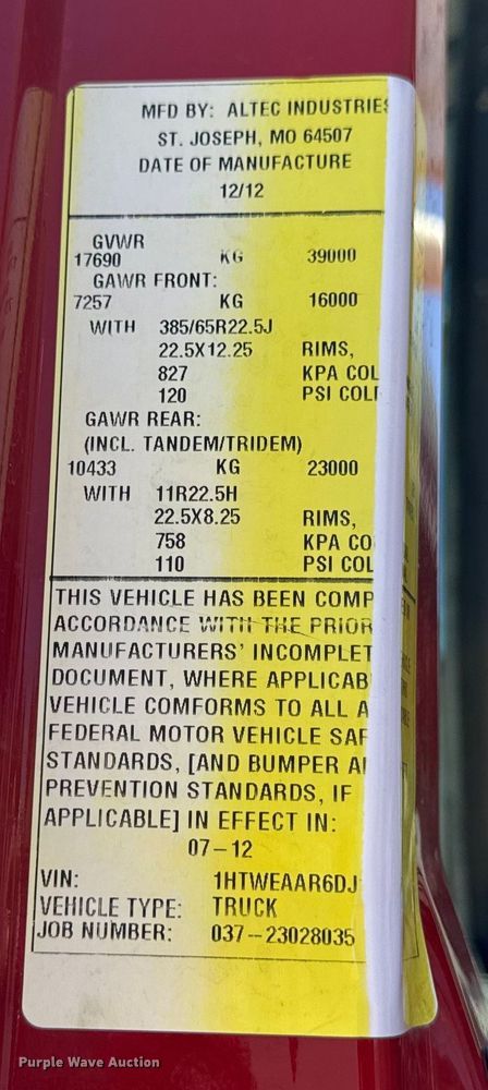 image for item OF9727 2013 International  WorkStar 7400 bucket truck