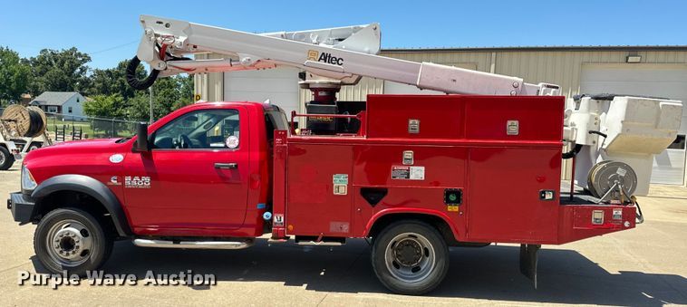 image for item OF9728 2015 Dodge Ram 5500HD bucket truck
