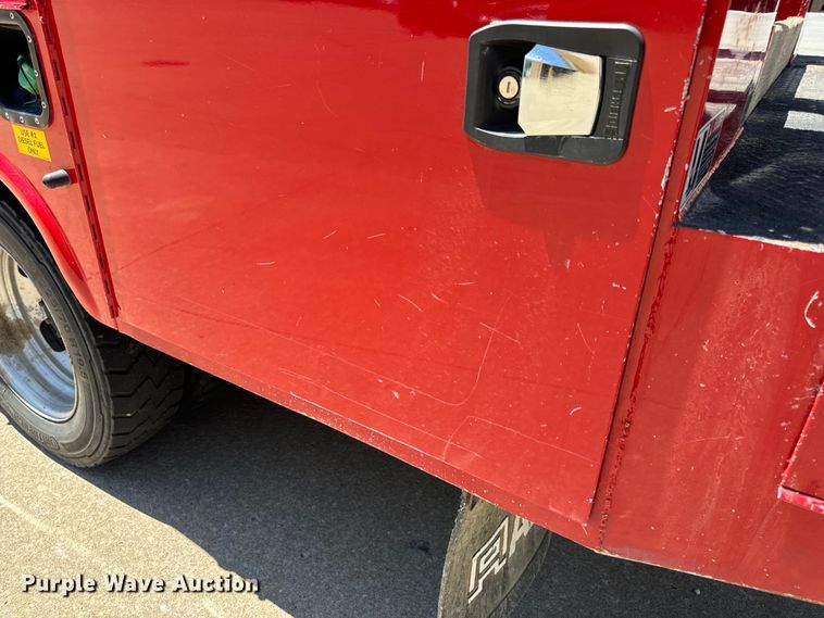 image for item OF9728 2015 Dodge Ram 5500HD bucket truck