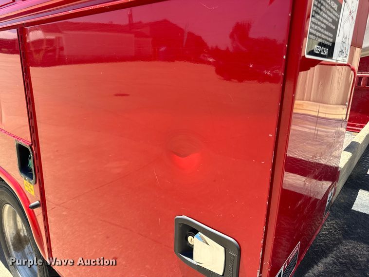 image for item OF9728 2015 Dodge Ram 5500HD bucket truck