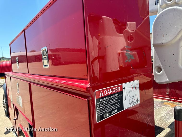 image for item OF9728 2015 Dodge Ram 5500HD bucket truck