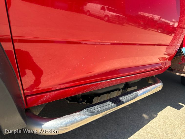 image for item OF9728 2015 Dodge Ram 5500HD bucket truck