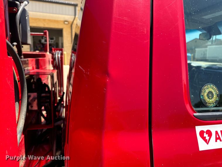 image for item OF9728 2015 Dodge Ram 5500HD bucket truck