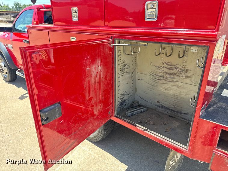 image for item OF9728 2015 Dodge Ram 5500HD bucket truck