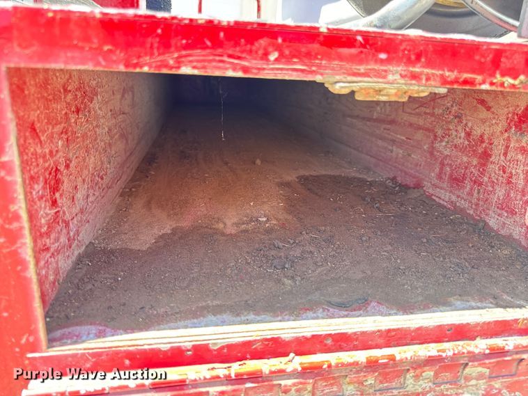 image for item OF9728 2015 Dodge Ram 5500HD bucket truck