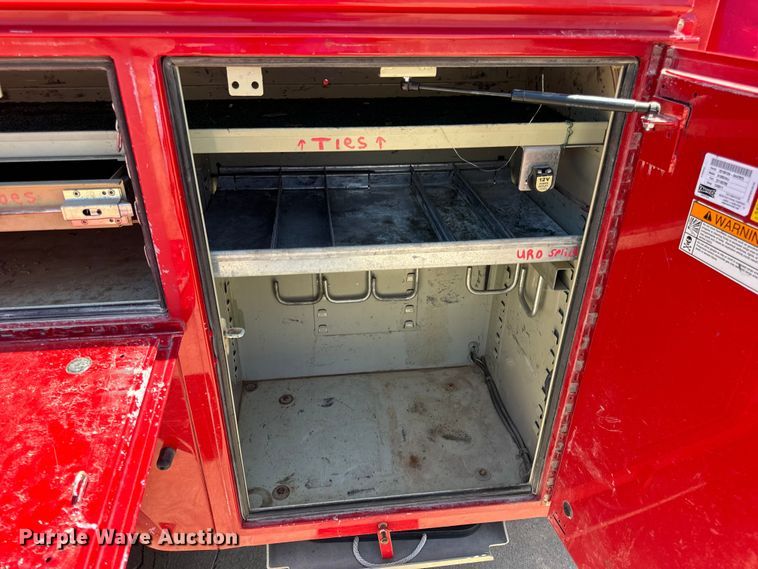 image for item OF9728 2015 Dodge Ram 5500HD bucket truck