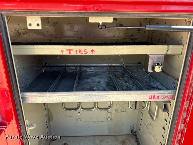 image for item OF9728 2015 Dodge Ram 5500HD bucket truck