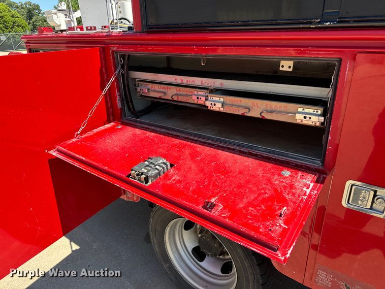 image for item OF9728 2015 Dodge Ram 5500HD bucket truck