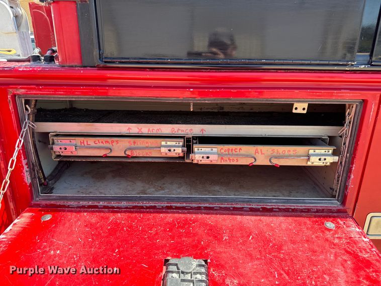 image for item OF9728 2015 Dodge Ram 5500HD bucket truck