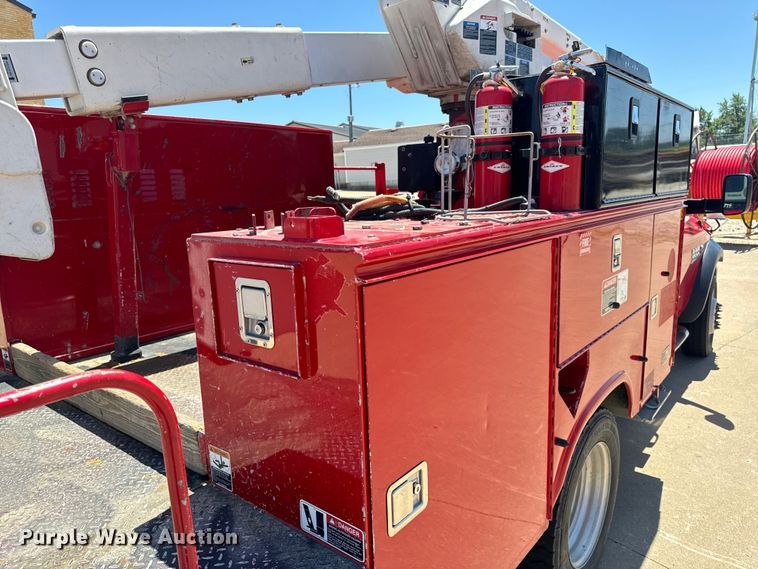 image for item OF9728 2015 Dodge Ram 5500HD bucket truck