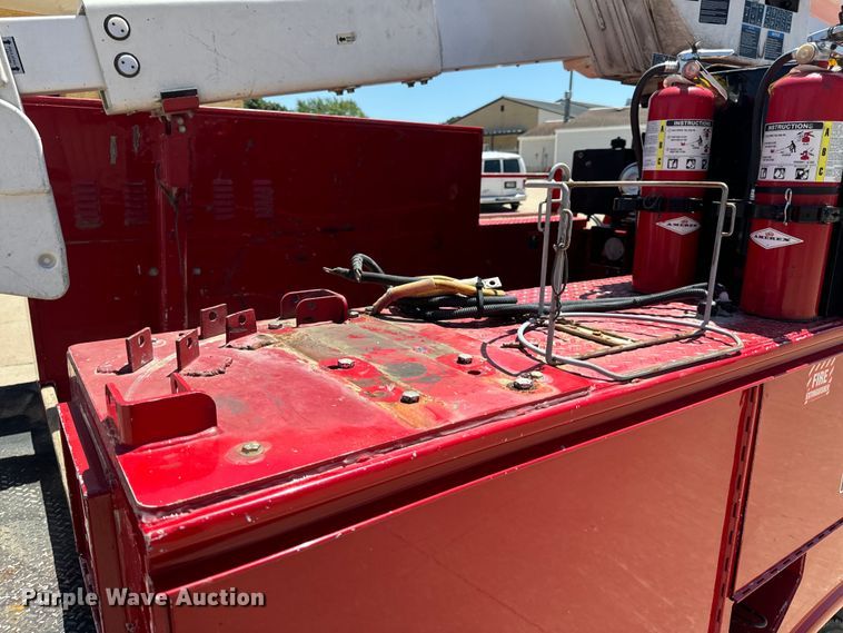 image for item OF9728 2015 Dodge Ram 5500HD bucket truck