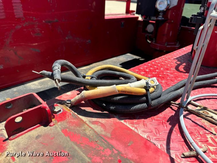 image for item OF9728 2015 Dodge Ram 5500HD bucket truck