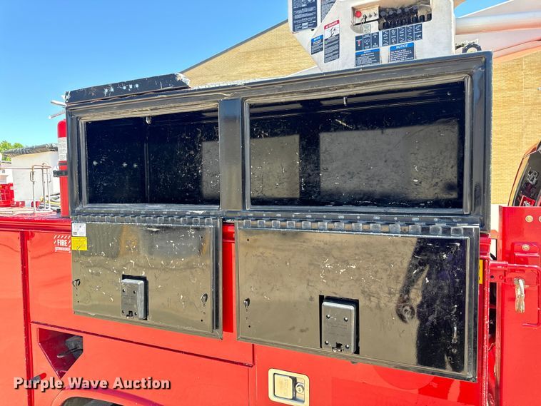 image for item OF9728 2015 Dodge Ram 5500HD bucket truck