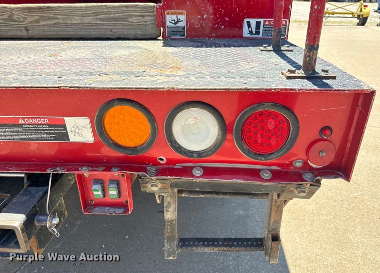 image for item OF9728 2015 Dodge Ram 5500HD bucket truck