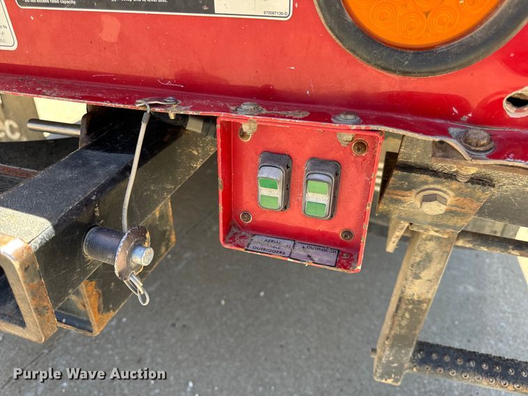 image for item OF9728 2015 Dodge Ram 5500HD bucket truck