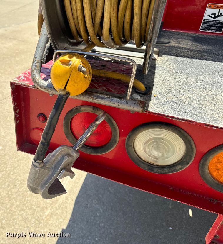 image for item OF9728 2015 Dodge Ram 5500HD bucket truck