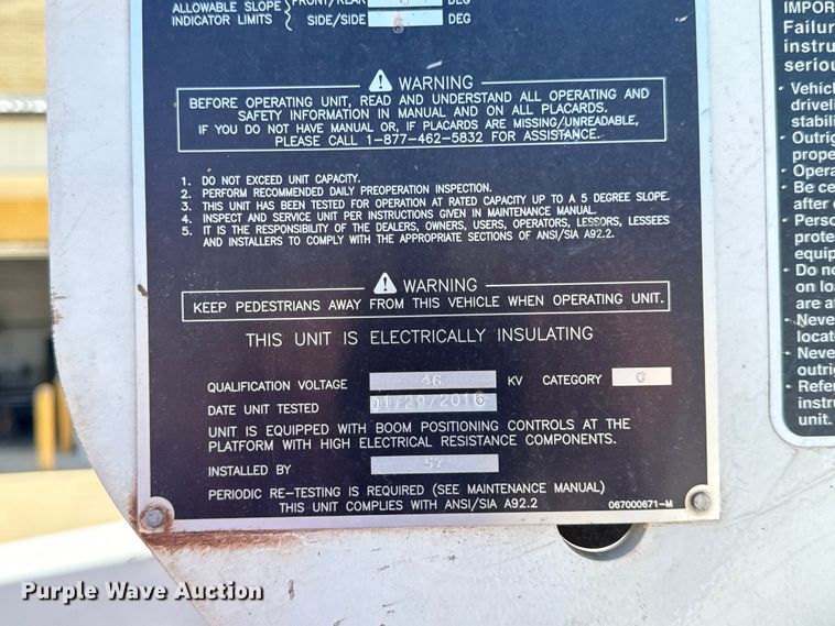 image for item OF9728 2015 Dodge Ram 5500HD bucket truck