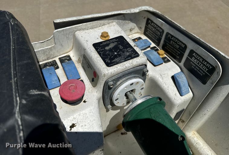 image for item OF9728 2015 Dodge Ram 5500HD bucket truck