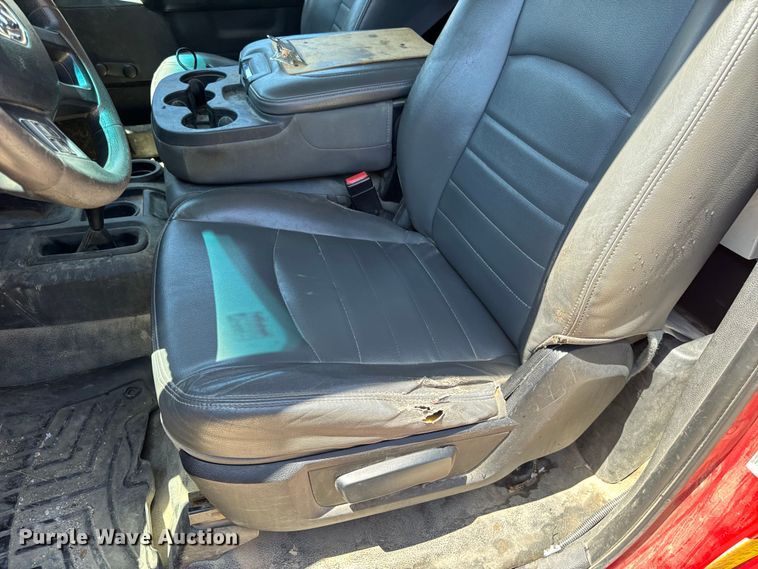 image for item OF9728 2015 Dodge Ram 5500HD bucket truck