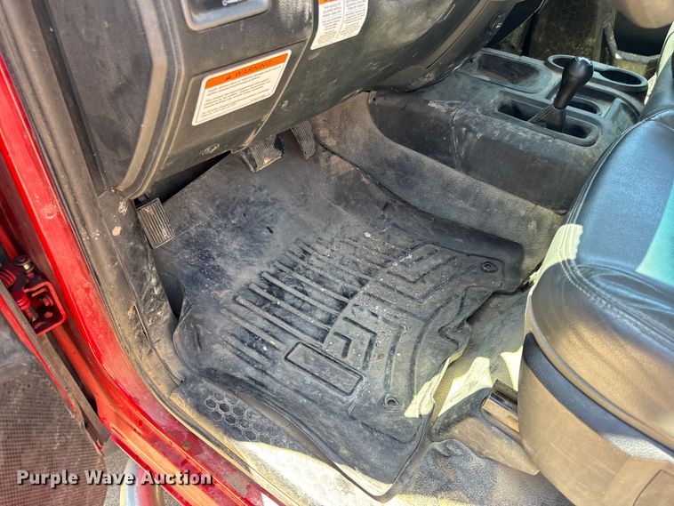 image for item OF9728 2015 Dodge Ram 5500HD bucket truck