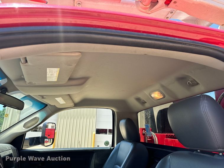 image for item OF9728 2015 Dodge Ram 5500HD bucket truck