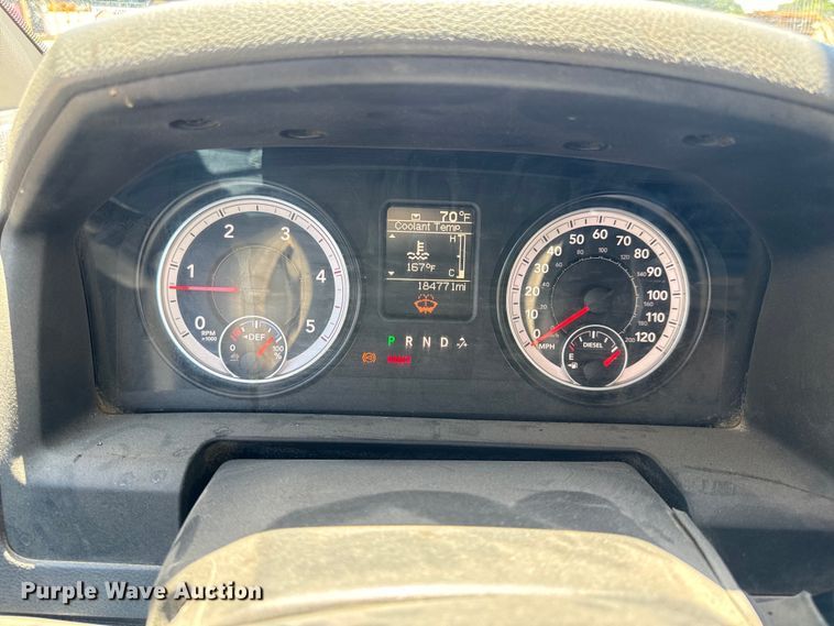 image for item OF9728 2015 Dodge Ram 5500HD bucket truck