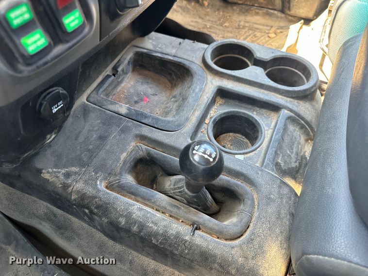 image for item OF9728 2015 Dodge Ram 5500HD bucket truck