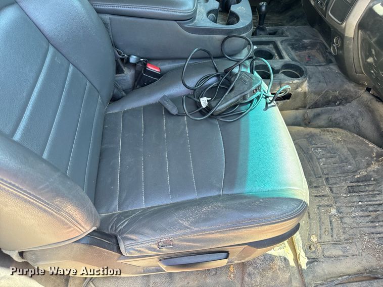 image for item OF9728 2015 Dodge Ram 5500HD bucket truck