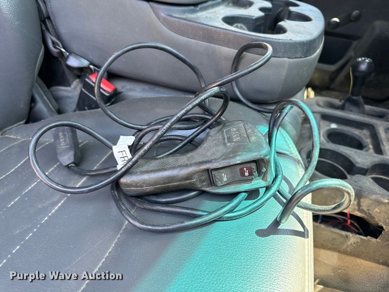 image for item OF9728 2015 Dodge Ram 5500HD bucket truck