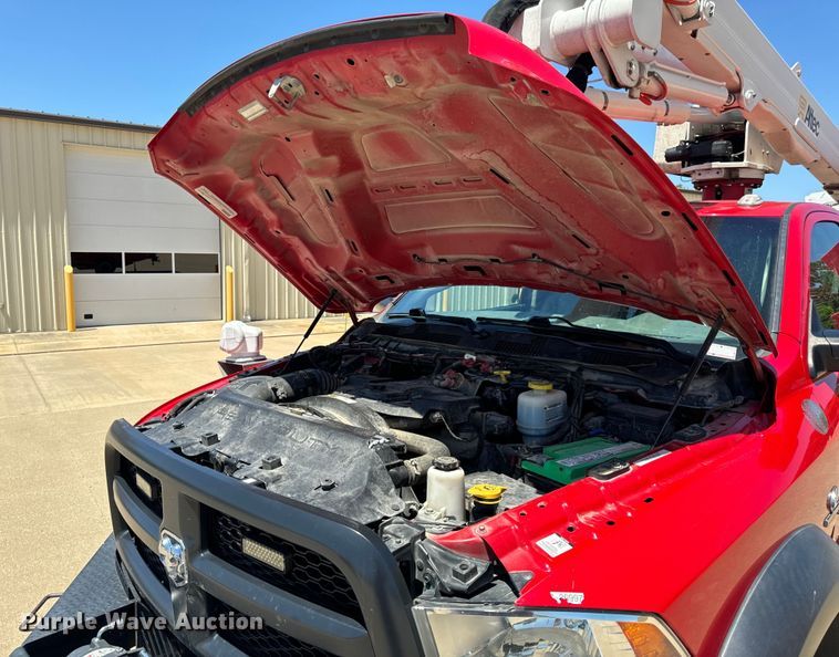 image for item OF9728 2015 Dodge Ram 5500HD bucket truck