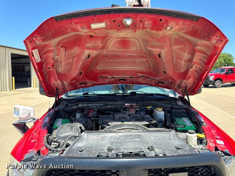 image for item OF9728 2015 Dodge Ram 5500HD bucket truck