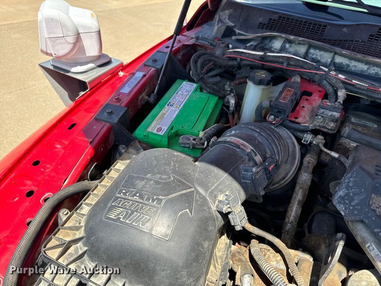 image for item OF9728 2015 Dodge Ram 5500HD bucket truck