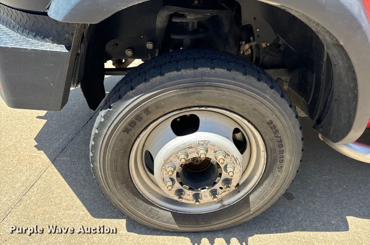 image for item OF9728 2015 Dodge Ram 5500HD bucket truck