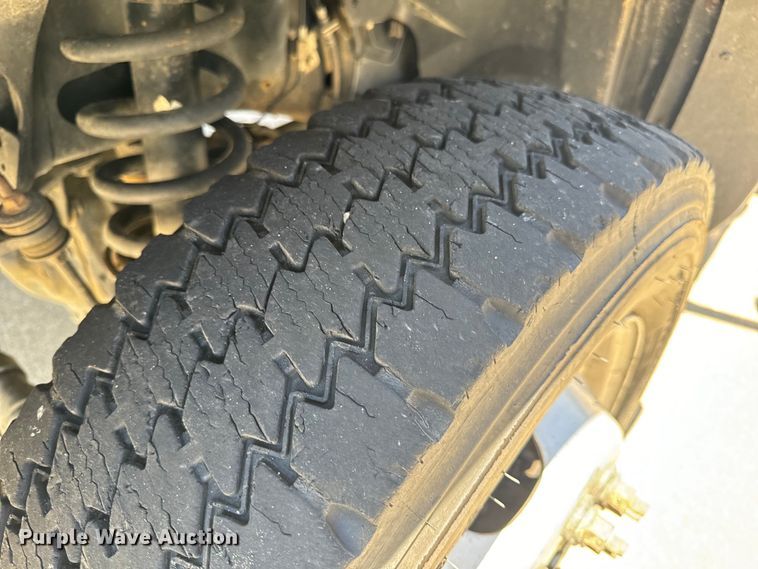 image for item OF9728 2015 Dodge Ram 5500HD bucket truck