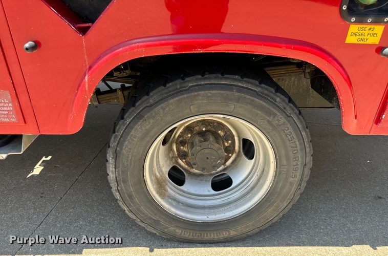 image for item OF9728 2015 Dodge Ram 5500HD bucket truck