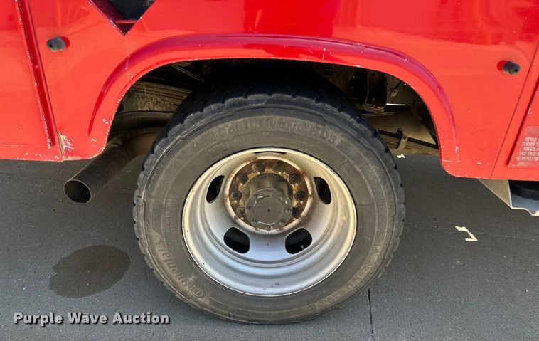 image for item OF9728 2015 Dodge Ram 5500HD bucket truck