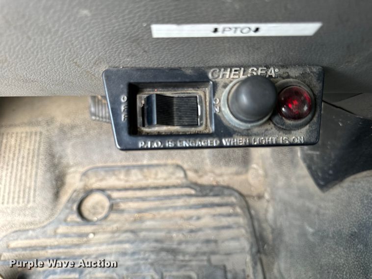 image for item OG9561 2019 Ford  F550 bucket truck