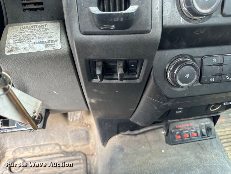 image for item OG9561 2019 Ford  F550 bucket truck