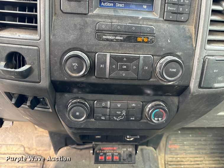 image for item OG9561 2019 Ford  F550 bucket truck