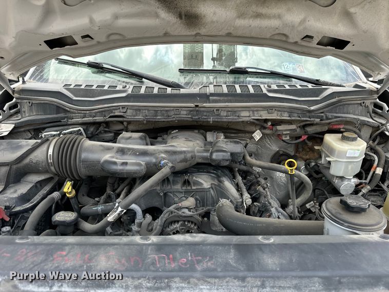 image for item OG9561 2019 Ford  F550 bucket truck