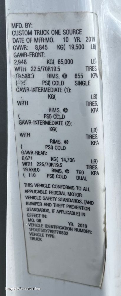 image for item OG9561 2019 Ford  F550 bucket truck