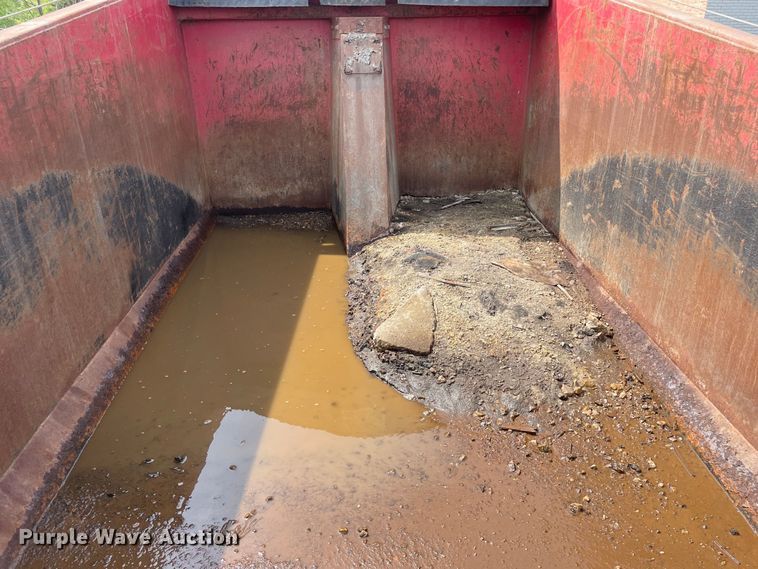 image for item OG9948 1994 Ford  L8000 dump truck