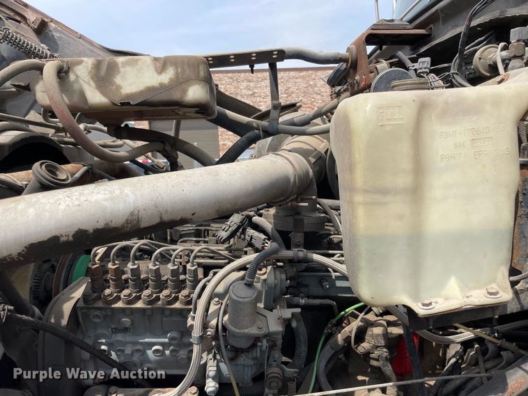 image for item OG9948 1994 Ford  L8000 dump truck