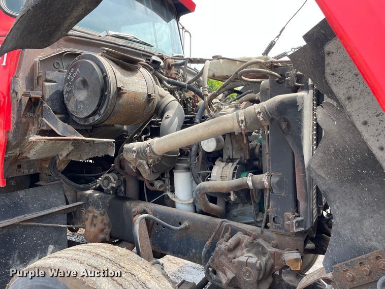 image for item OG9948 1994 Ford  L8000 dump truck