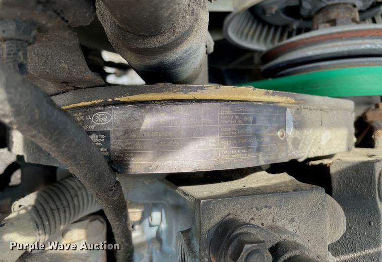 image for item OG9948 1994 Ford  L8000 dump truck